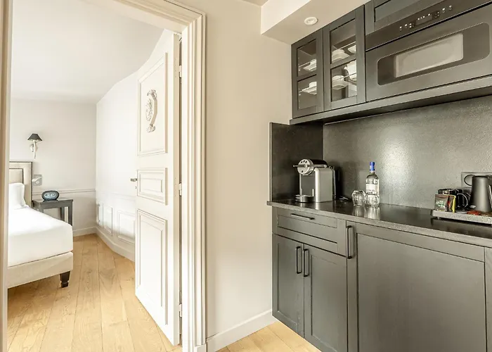 Hotel Des Arts - Saint-germain 3*